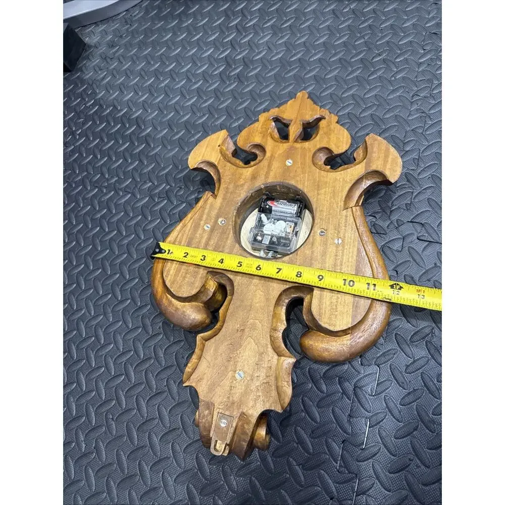 Clock baroque style